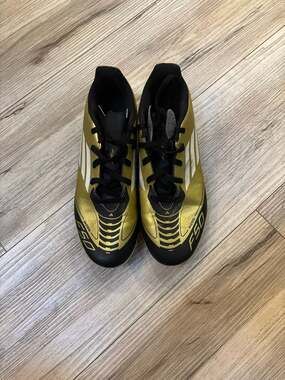 adidas F50 Club Messi Flexible Ground J Soccer Cleats Gold/Black IG9319